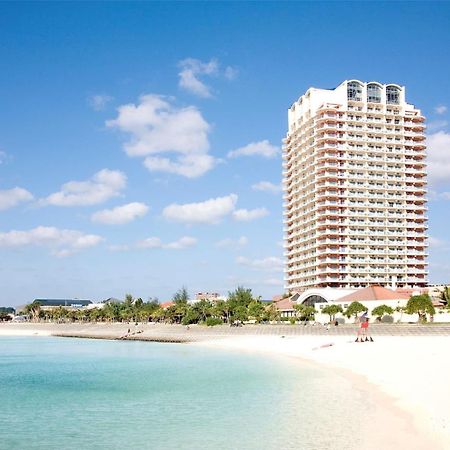 The Beach Tower Okinawa Тятан Экстерьер фото