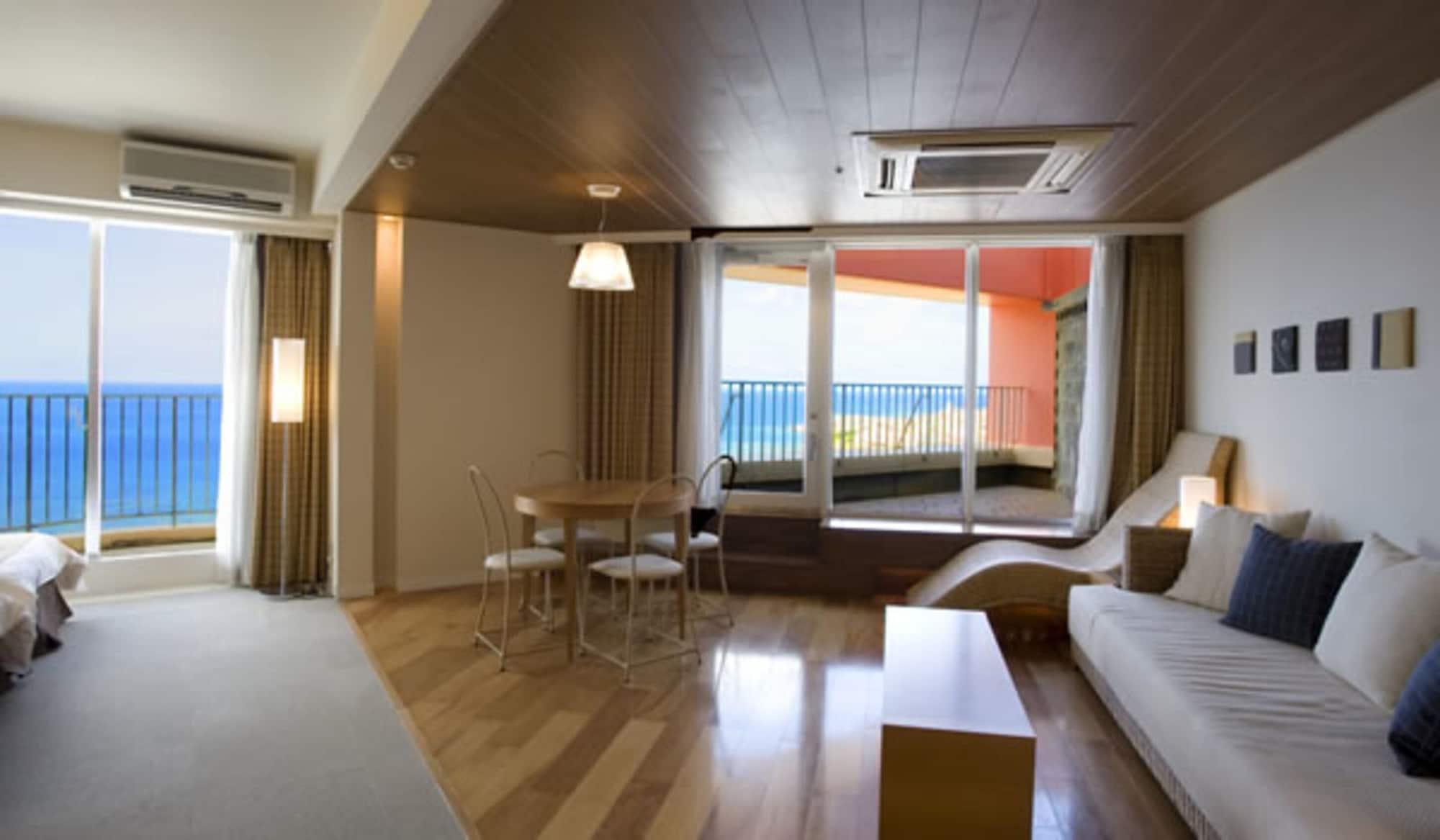 The Beach Tower Okinawa Тятан Экстерьер фото